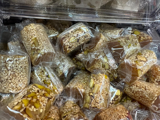 Sesame mixed nuts